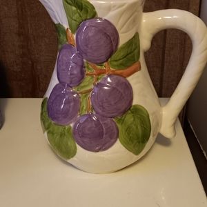 VINTAGE SHAFFORD FRUIT DU JOUR PLUM PITCHER. THE 80'S.